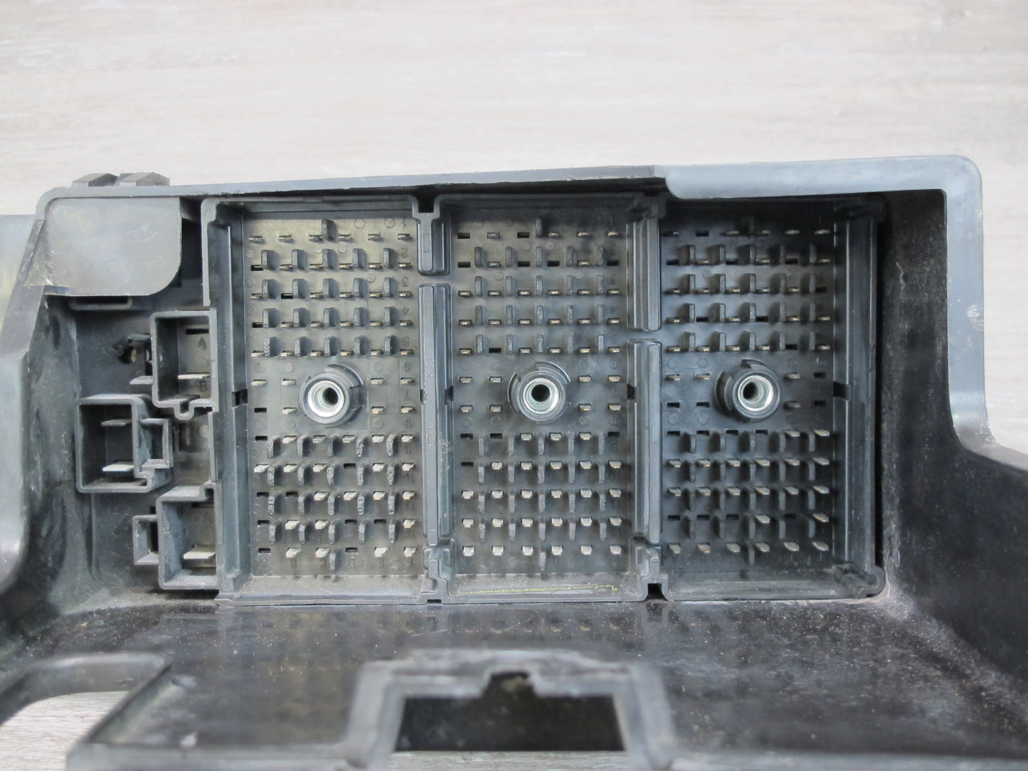03-04 Chevrolet Corvette C5 Engine Bay Fuse Relay Box Module 10316193 OEM