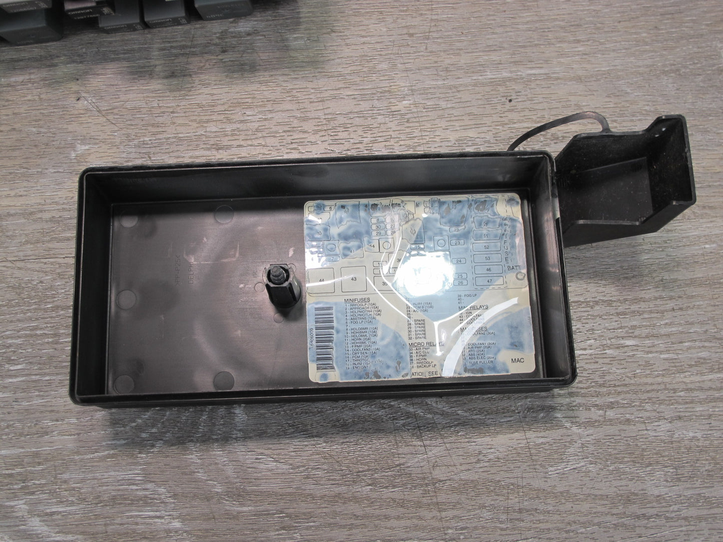 03-04 Chevrolet Corvette C5 Engine Bay Fuse Relay Box Module 10316193 OEM