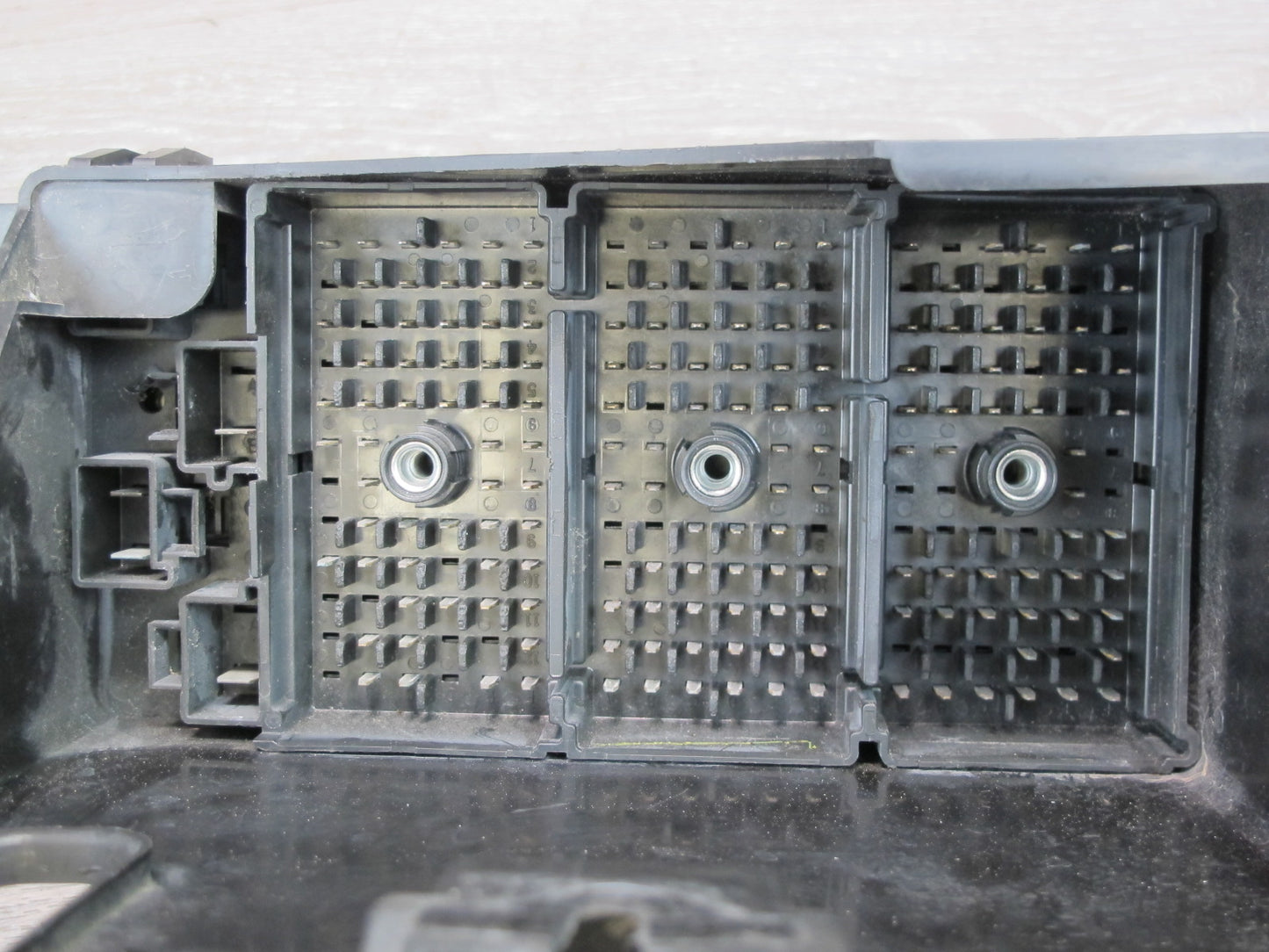 03-04 Chevrolet Corvette C5 Engine Bay Fuse Relay Box Module 10316193 OEM