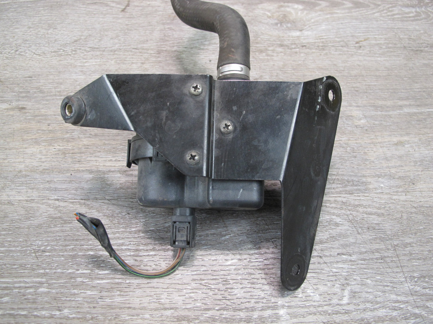 01-02 BMW E36/7 Z3 2.5L 3.0L M54 Leak Diagnosis Pump 6756440 OEM