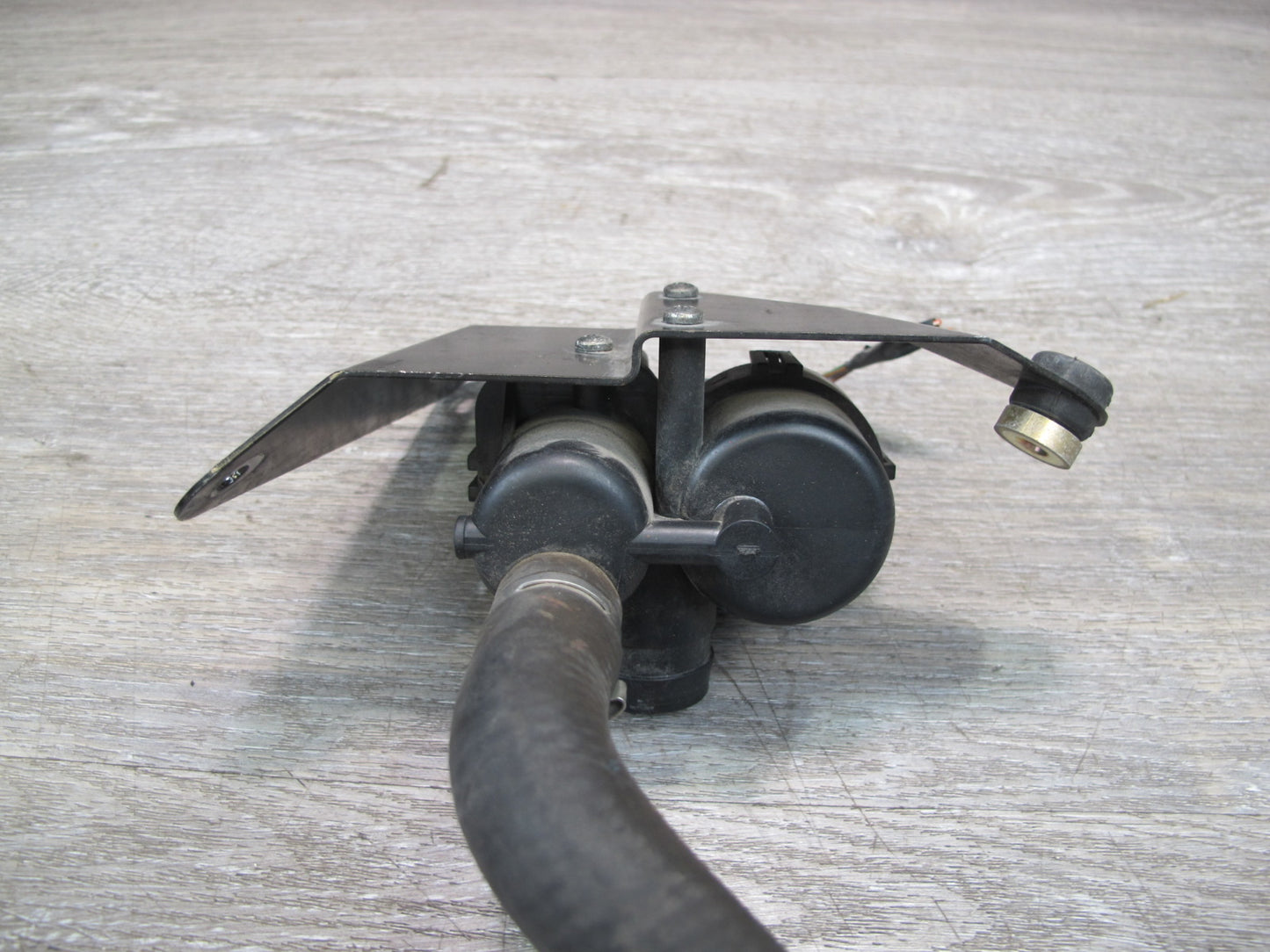 01-02 BMW E36/7 Z3 2.5L 3.0L M54 Leak Diagnosis Pump 6756440 OEM