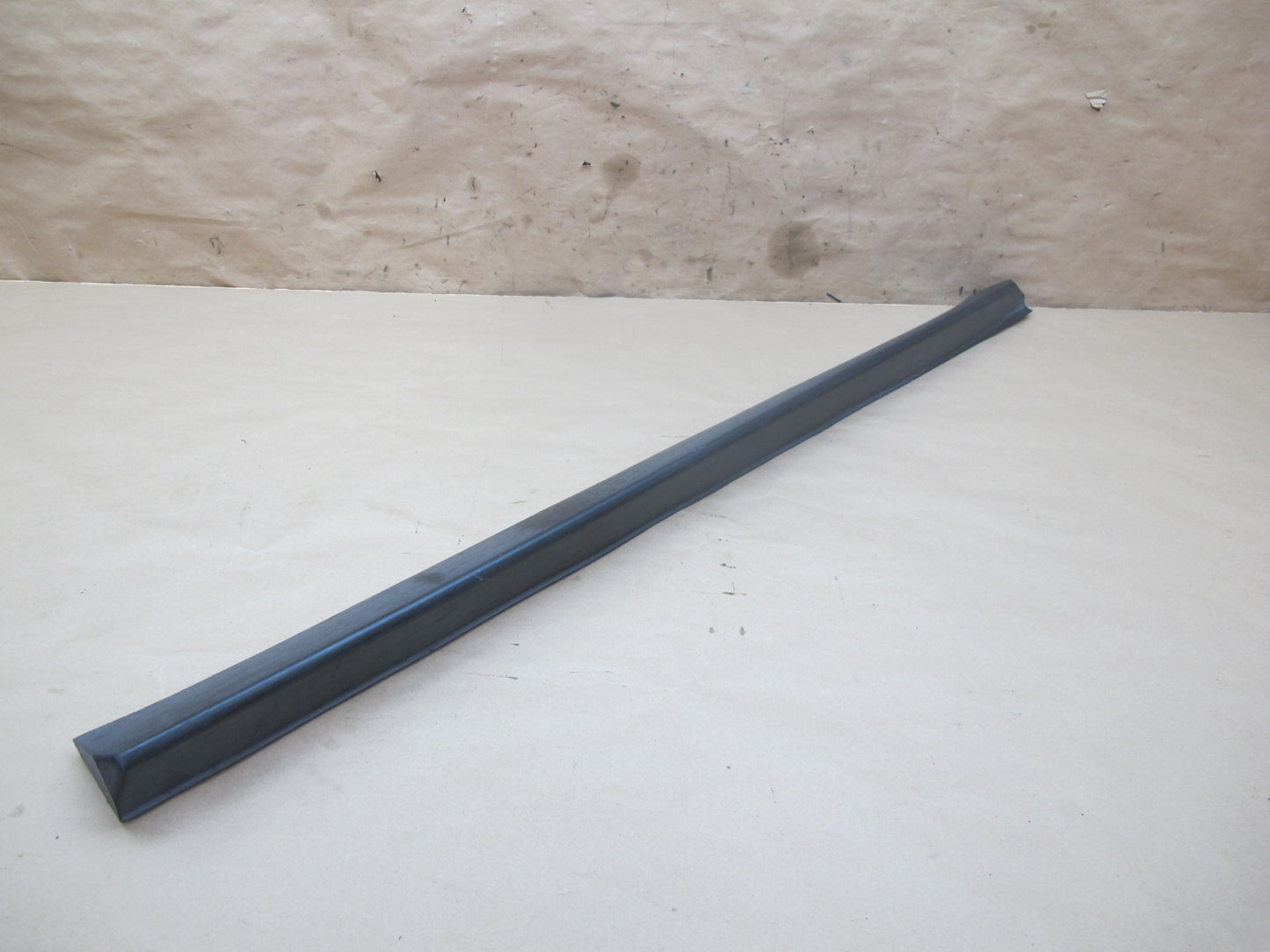 2013-2015 Infiniti QX60 JX35 Front Left Side Door Lower Molding Trim Panel