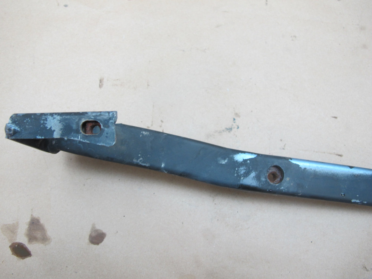 06-12 Bentley Continental Flying Spur Front Bumper Retainer Bracket Support Bar