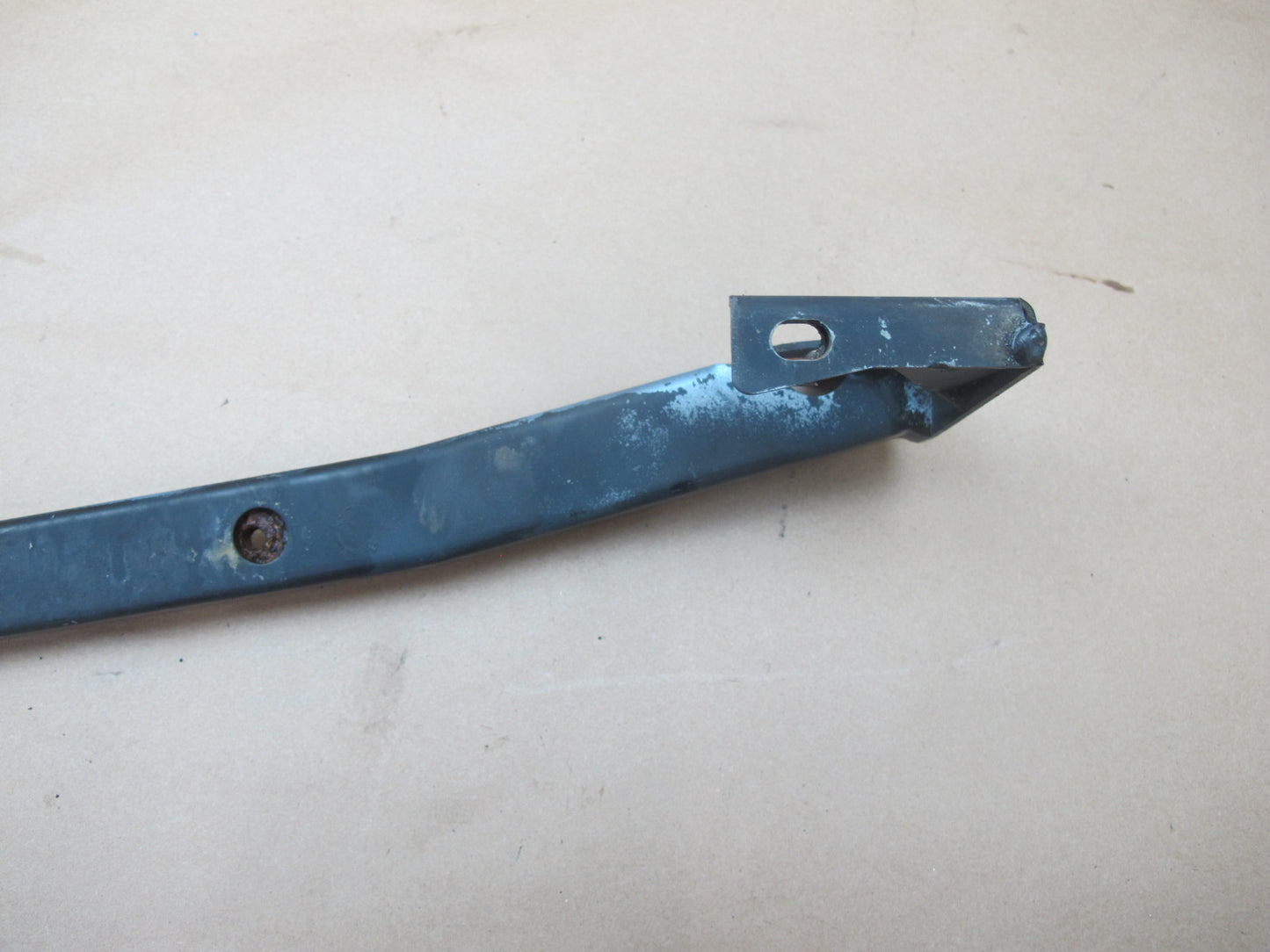 06-12 Bentley Continental Flying Spur Front Bumper Retainer Bracket Support Bar