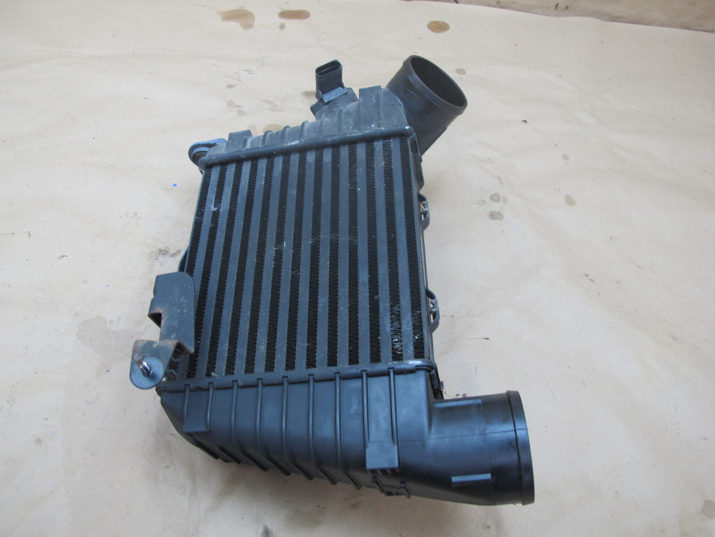 03-10 Bentley Continental GTC GT Flying Spur Left Intercooler Unit w Sensor