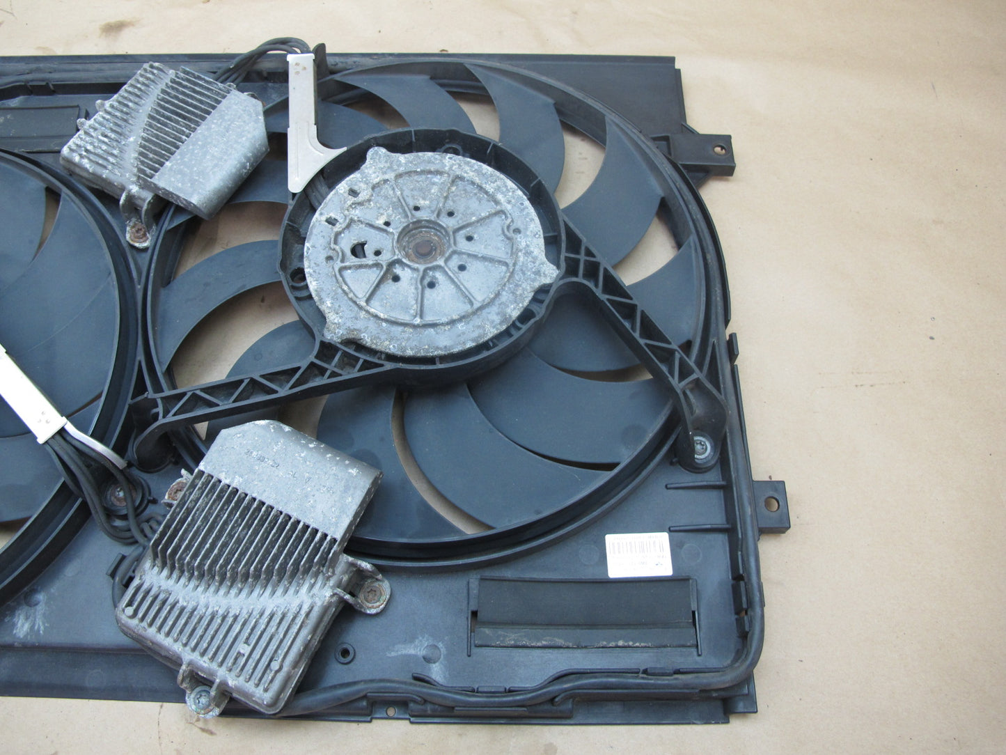 03-10 Bentley Continental GTC GT Flying Spur 6.0 Engine Cooling Fan Motor Shroud