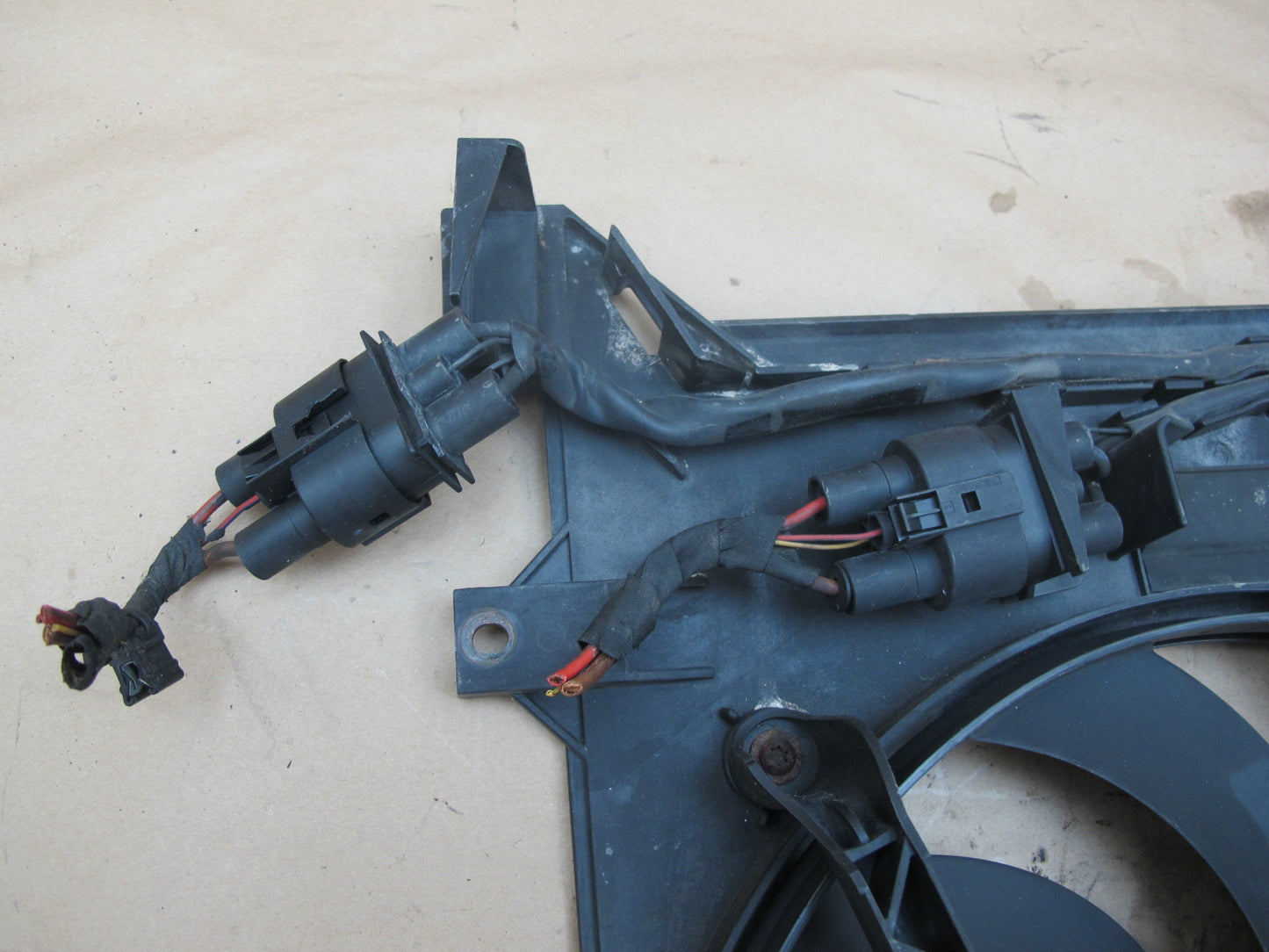 03-10 Bentley Continental GTC GT Flying Spur 6.0 Engine Cooling Fan Motor Shroud