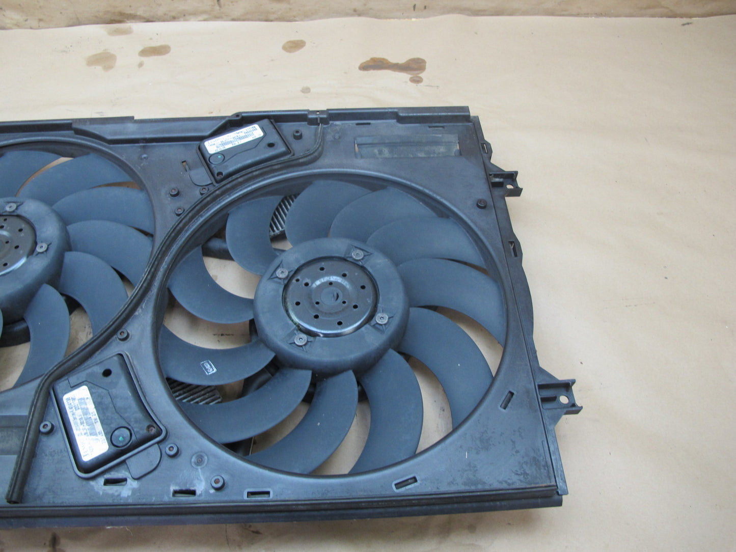 03-10 Bentley Continental GTC GT Flying Spur 6.0 Engine Cooling Fan Motor Shroud