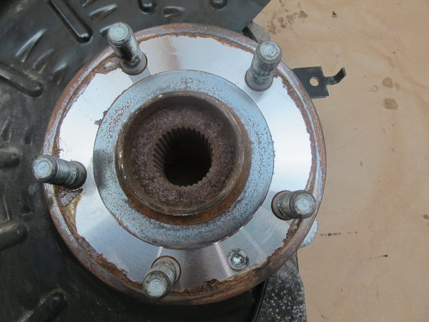 11-12 Fisker Karma Front Left Spindle Knuckle Wheel Hub Bearing 61K Miles OEM