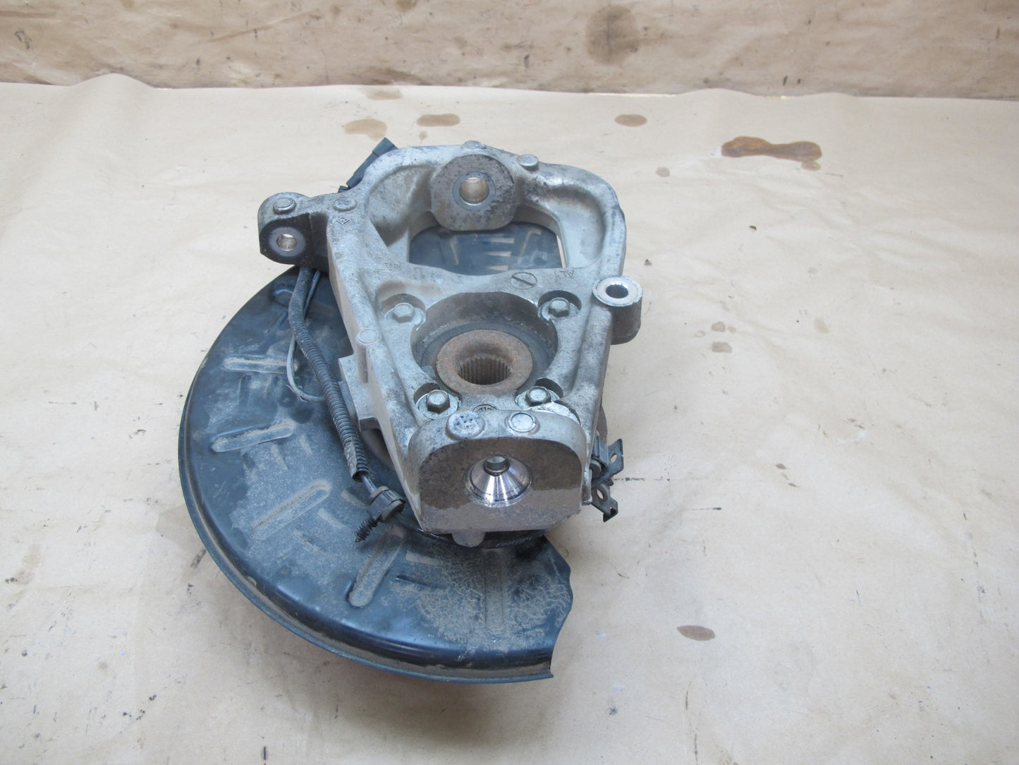 11-12 Fisker Karma Front Left Spindle Knuckle Wheel Hub Bearing 61K Miles OEM