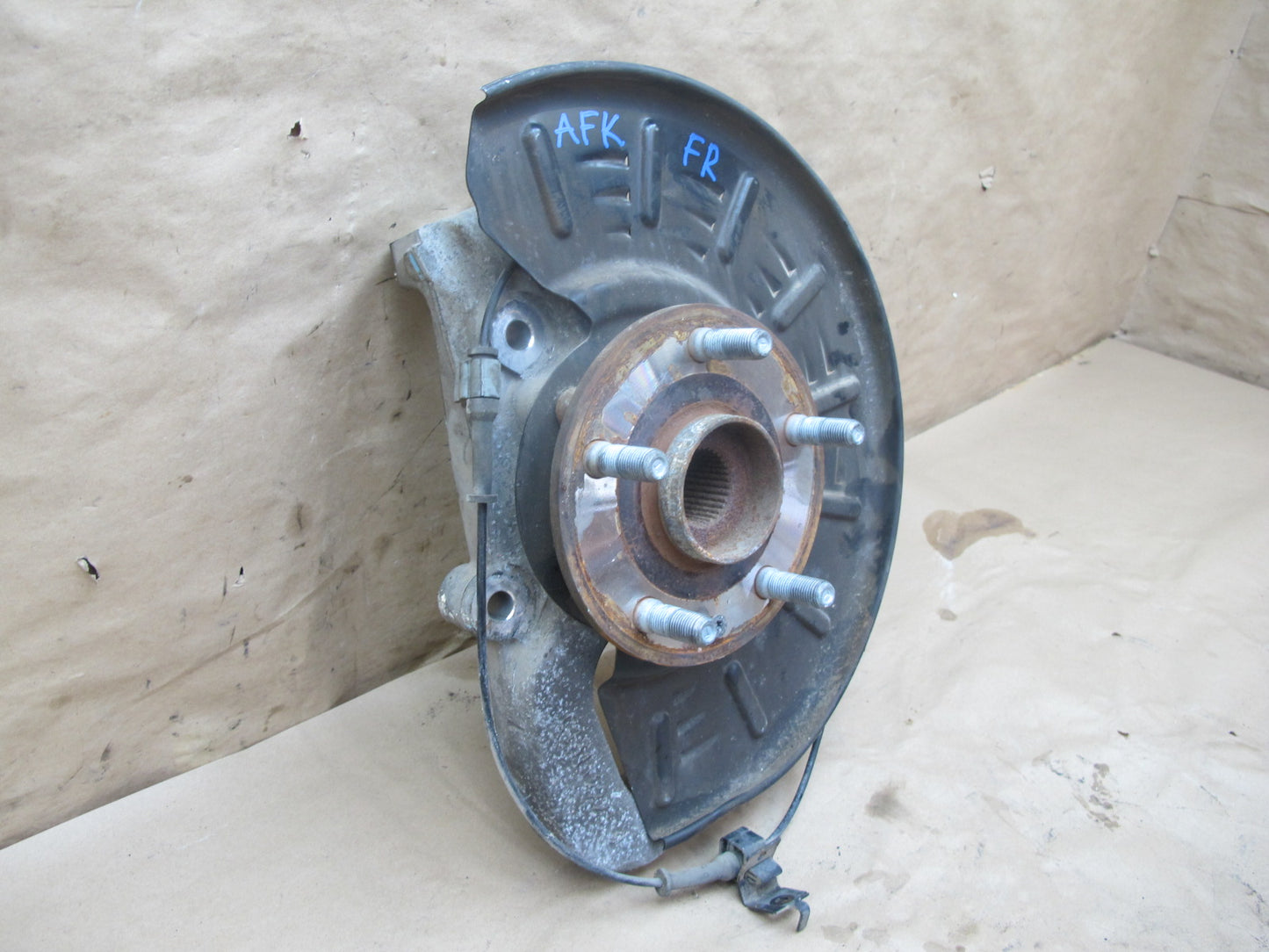 11-12 Fisker Karma Front Right Spindle Knuckle Wheel Hub Bearing 61K Miles OEM