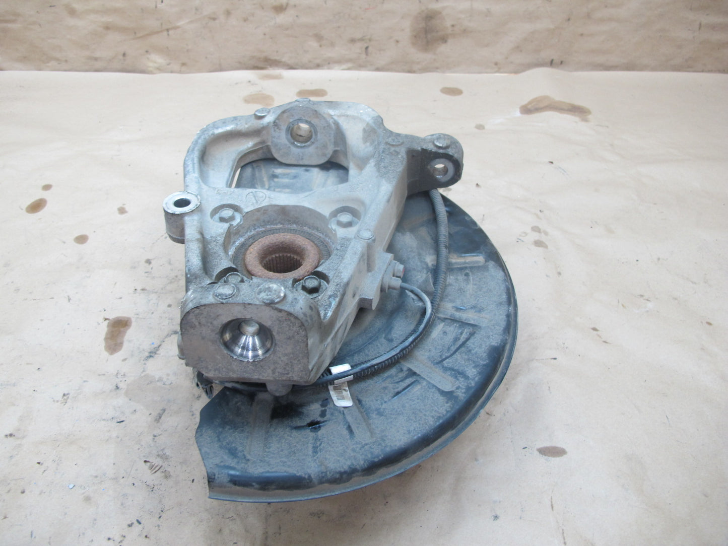 11-12 Fisker Karma Front Right Spindle Knuckle Wheel Hub Bearing 61K Miles OEM