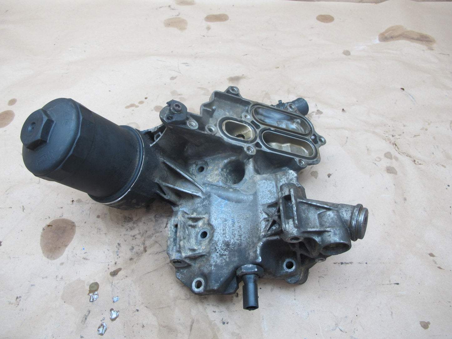 03-10 Bentley Continental GTC GT Flying Spur 6.0L Engine Oil Filter Housing