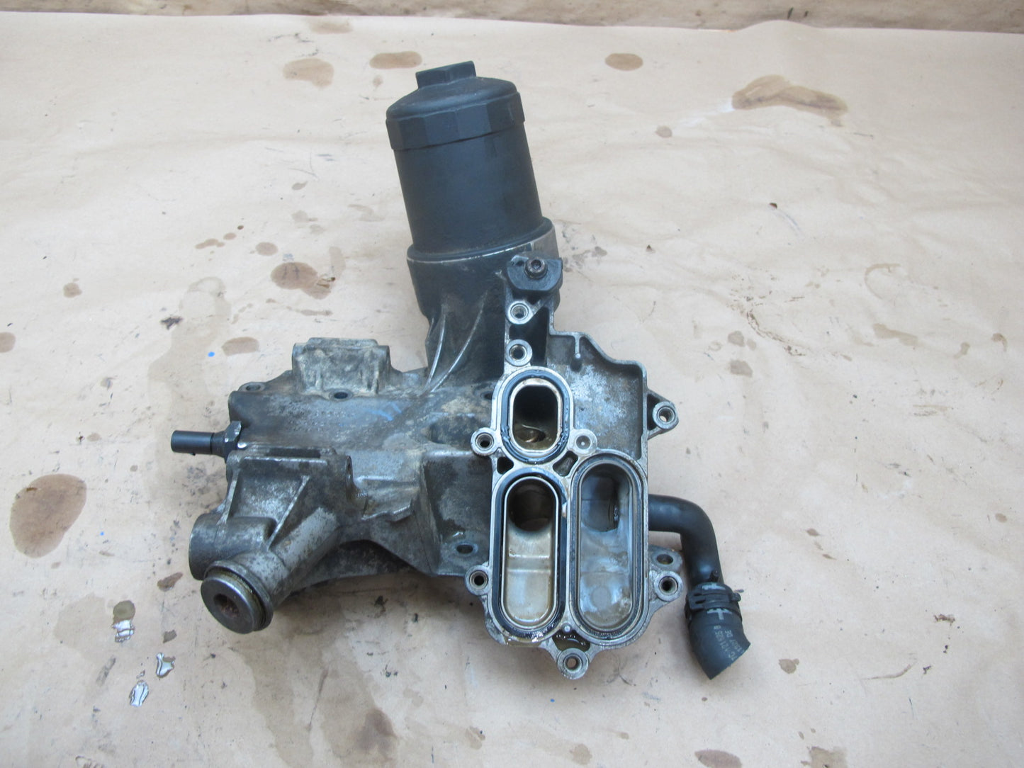 03-10 Bentley Continental GTC GT Flying Spur 6.0L Engine Oil Filter Housing