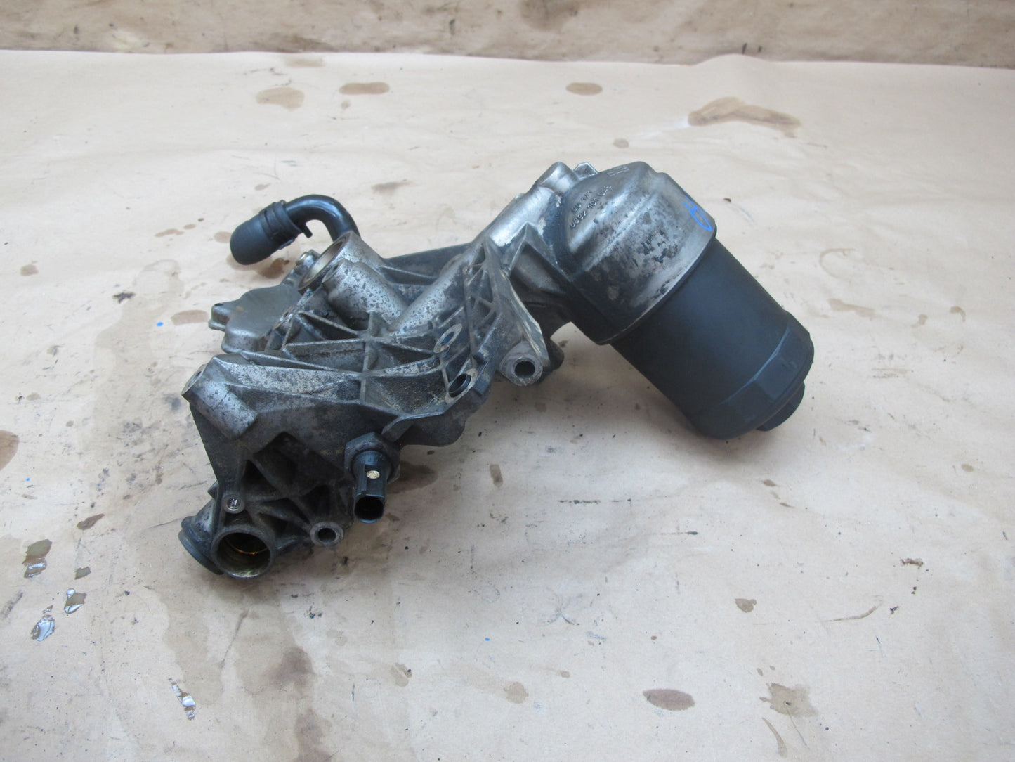 03-10 Bentley Continental GTC GT Flying Spur 6.0L Engine Oil Filter Housing