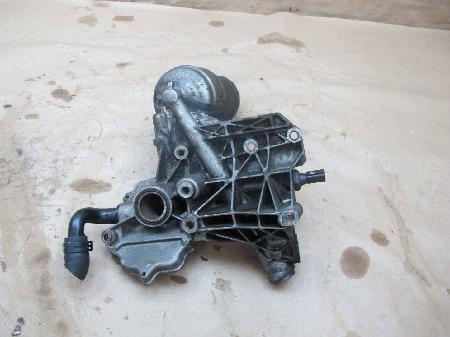 03-10 Bentley Continental GTC GT Flying Spur 6.0L Engine Oil Filter Housing