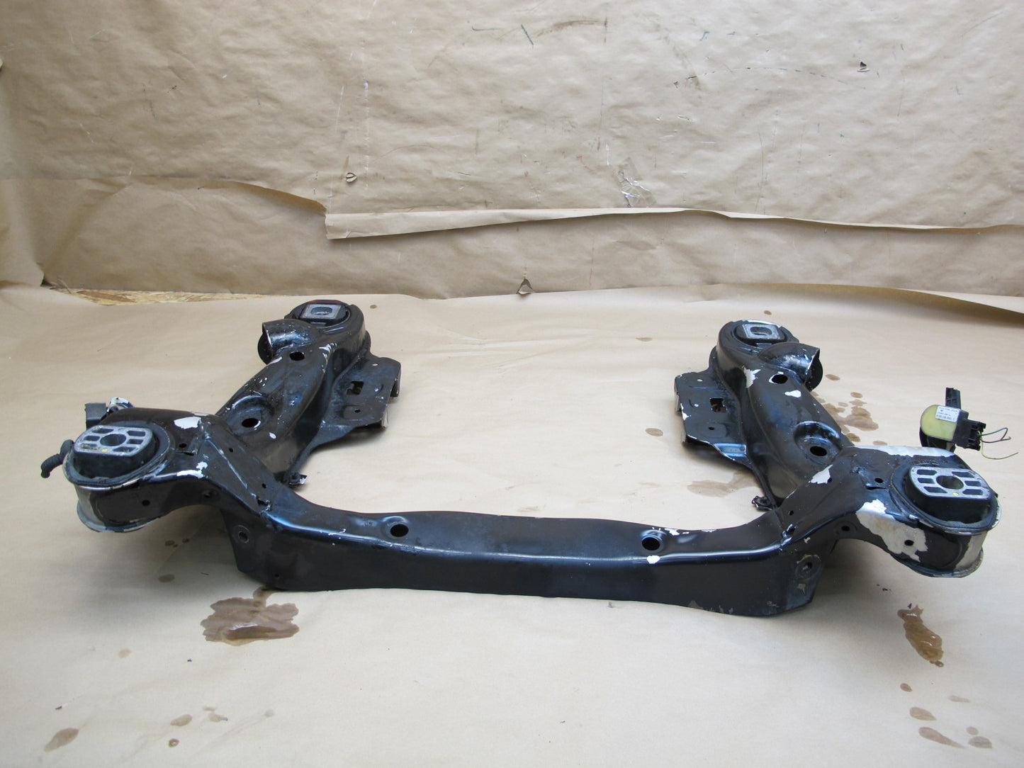 06-12 Bentley Continental Flying Spur Front Engine Subframe Crossmember Carrier