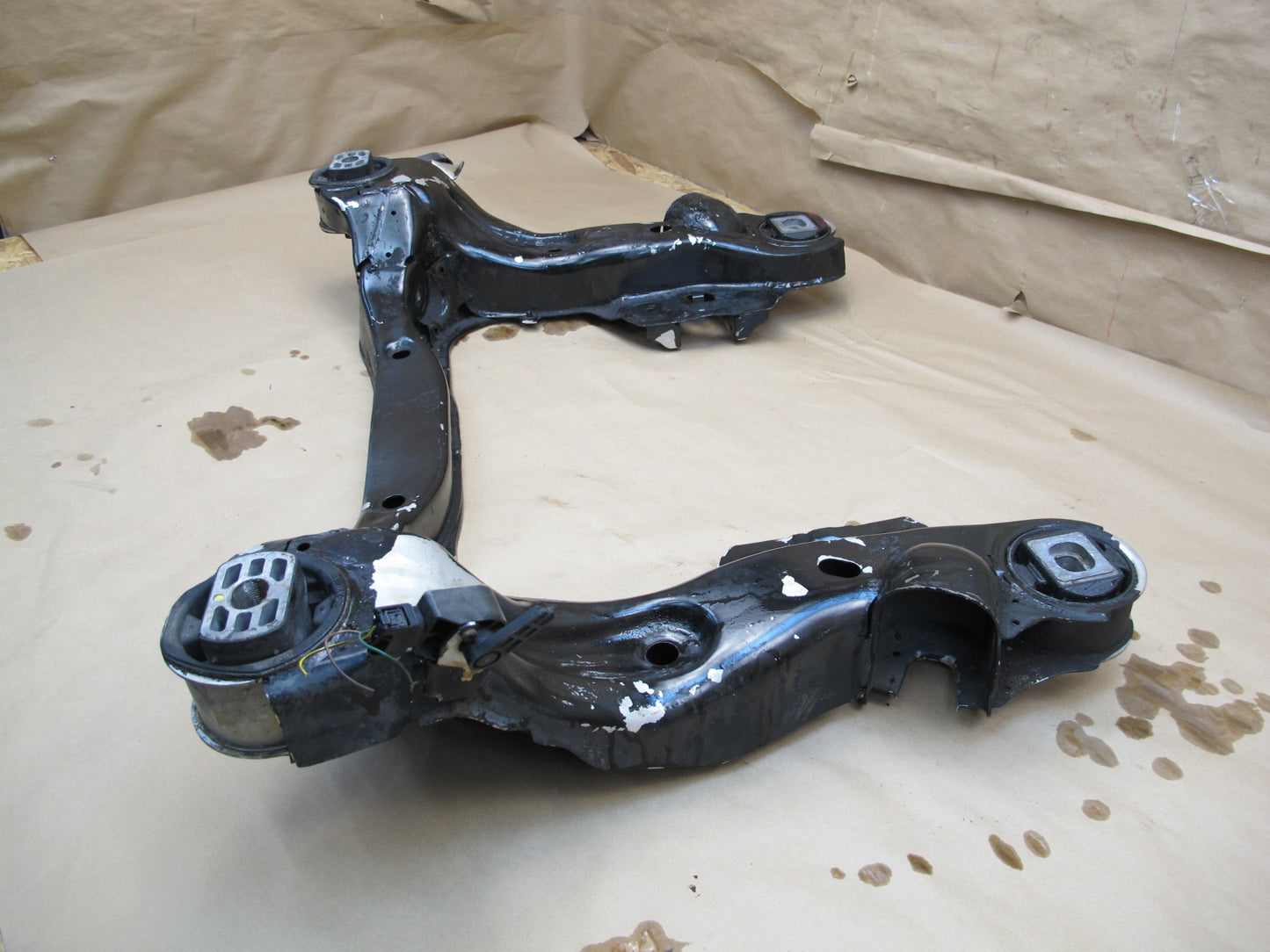 06-12 Bentley Continental Flying Spur Front Engine Subframe Crossmember Carrier