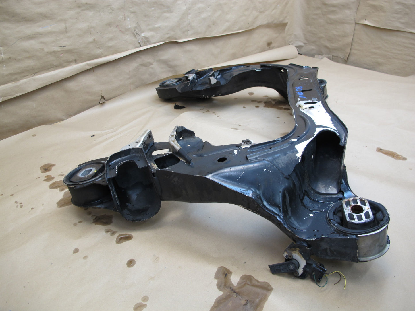 06-12 Bentley Continental Flying Spur Front Engine Subframe Crossmember Carrier
