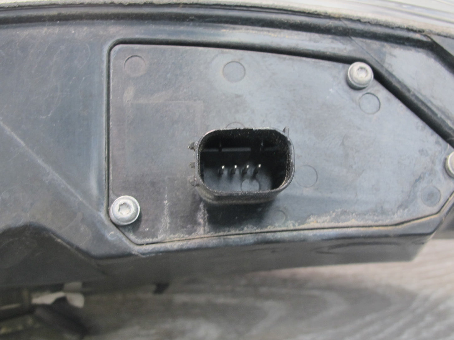 11-12 Fisker Karma Rear Right Passenger Side Tail Light Lamp C131177001200 OEM