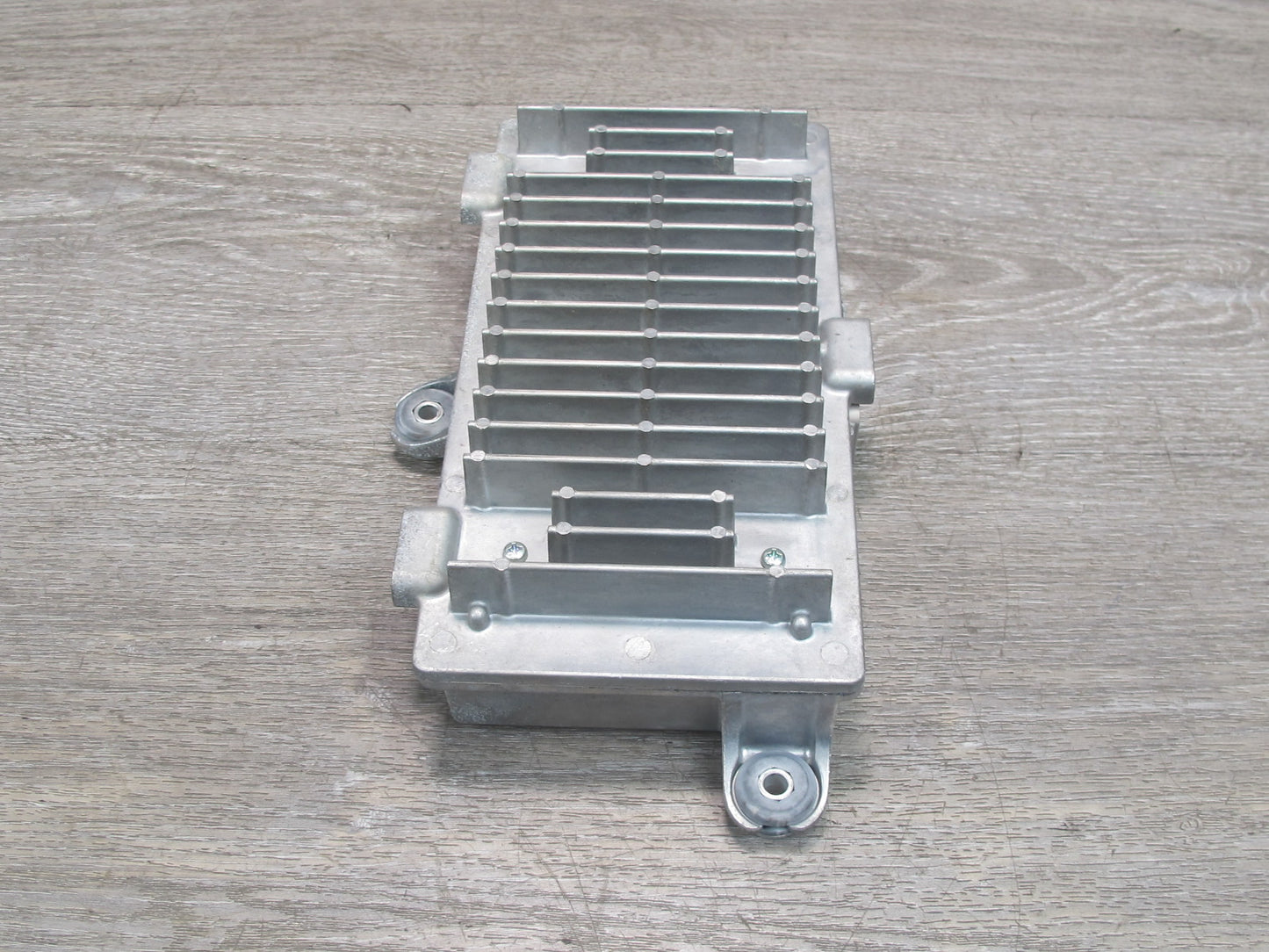 11-12 Fisker Karma Delta Computer Control Module Unit C131194201001 OEM
