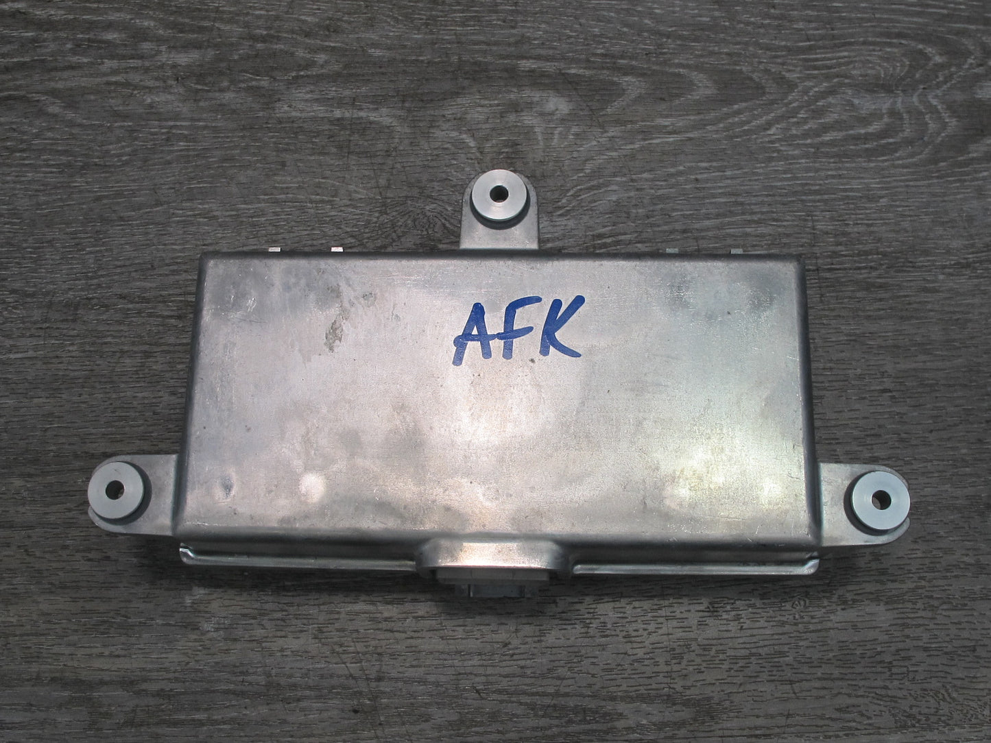11-12 Fisker Karma Delta Computer Control Module Unit C131194201001 OEM