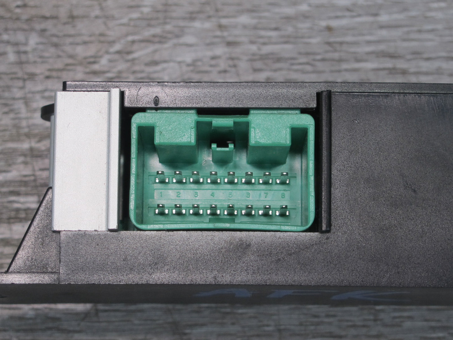 11-12 Fisker Karma Visteon Control Module Unit C131181201000 OEM