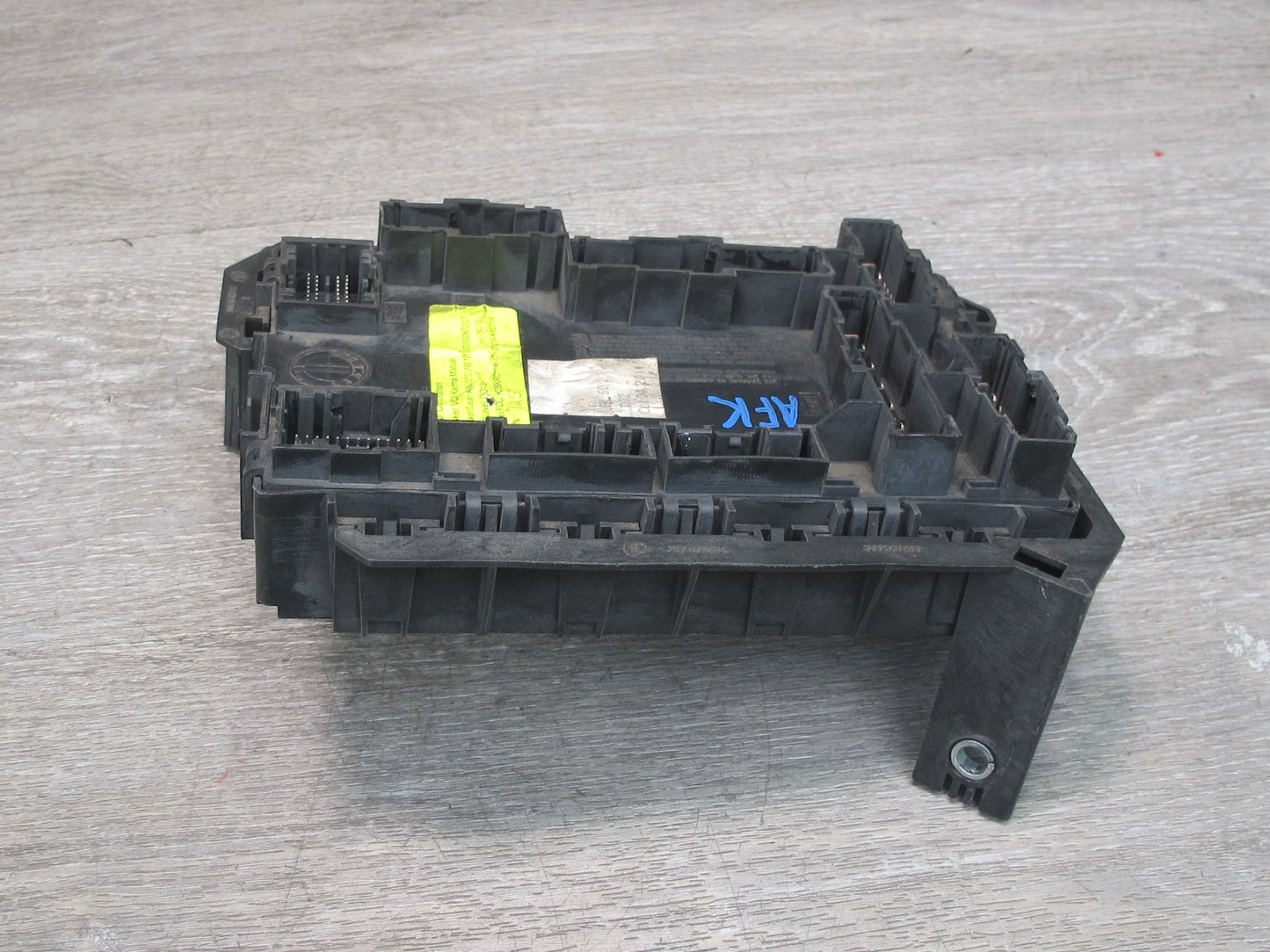 11-12 Fisker Karma BCM Body Control Module Unit C131192101002 OEM