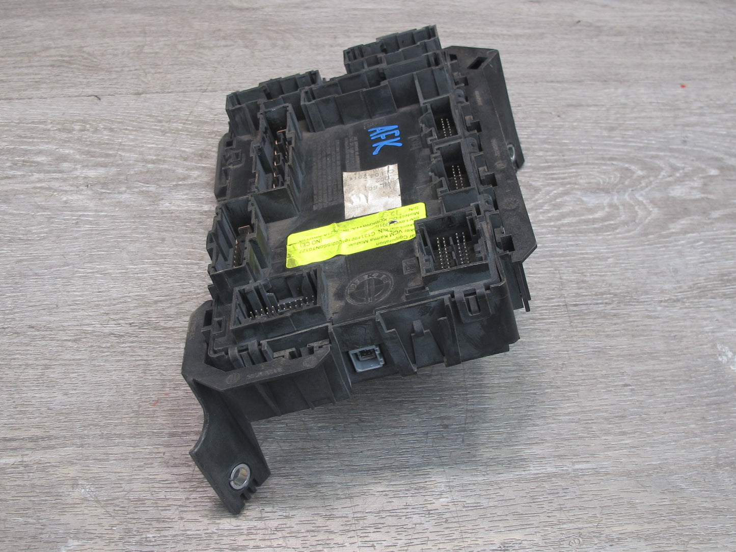 11-12 Fisker Karma BCM Body Control Module Unit C131192101002 OEM