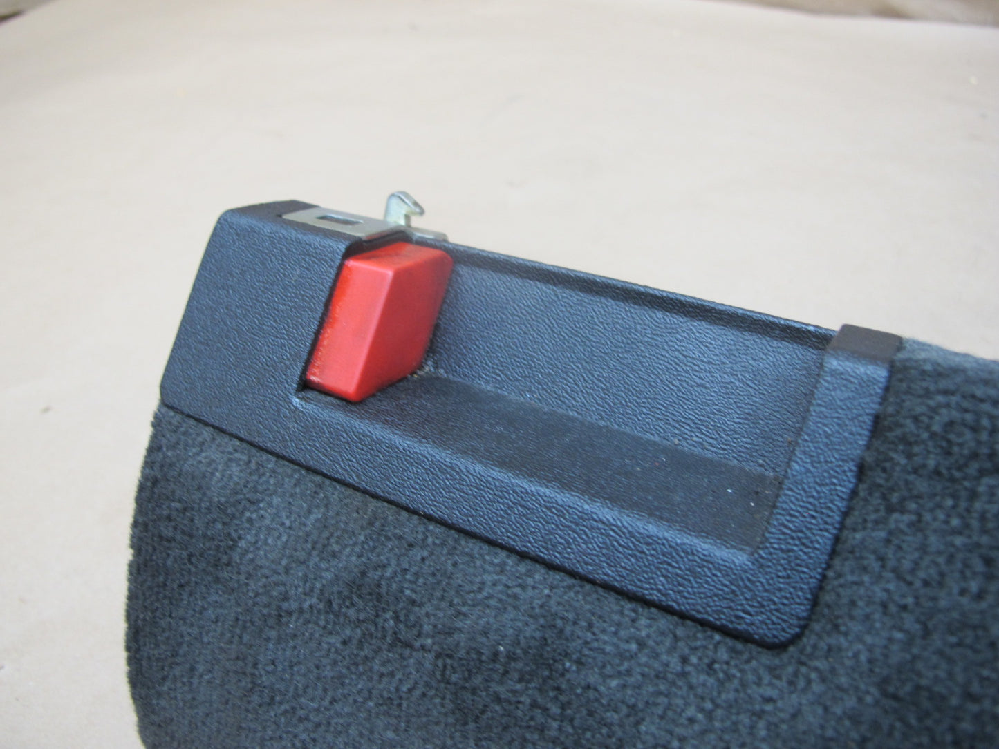 96-02 Mercedes R129 Sl-class Rear Carpet Storage Shelf Box Jump Seat OEM