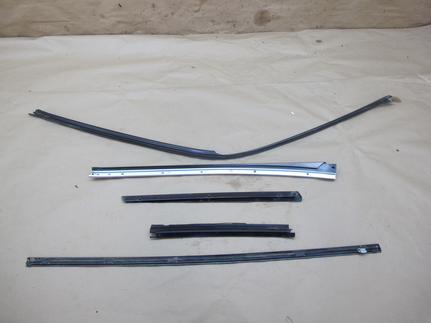 94-02 Mercedes R129 Right Door Window Hard TOP Chrome Trim Molding Set OEM