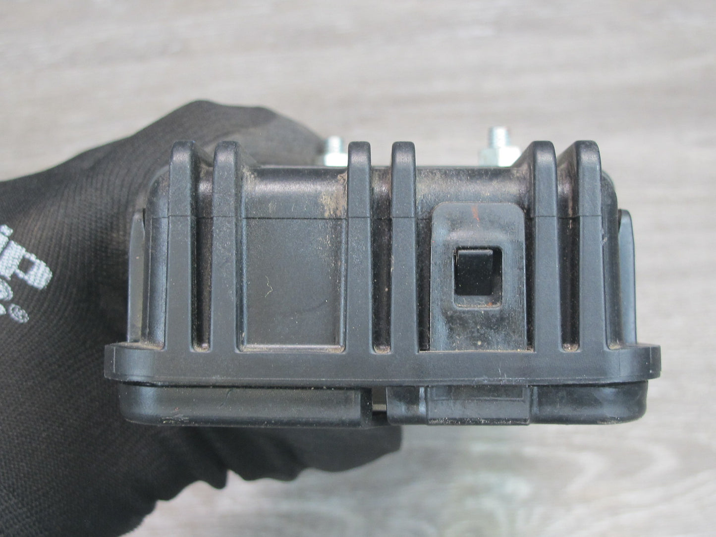 11-12 FISKER KARMA FRONT RIGHT PASSENGER SIDE UNDER DASH KNEE SRS AIRBAG OEM