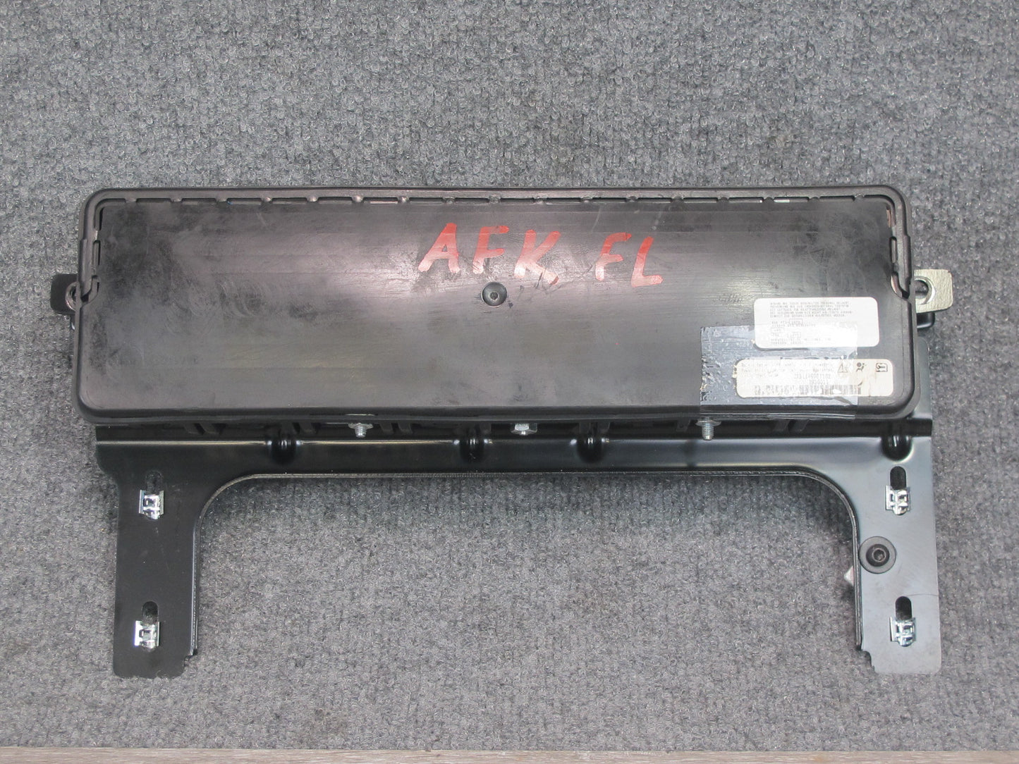 11-12 FISKER KARMA FRONT LEFT DRIVER SIDE UNDER DASH KNEE SRS AIRBAG OEM