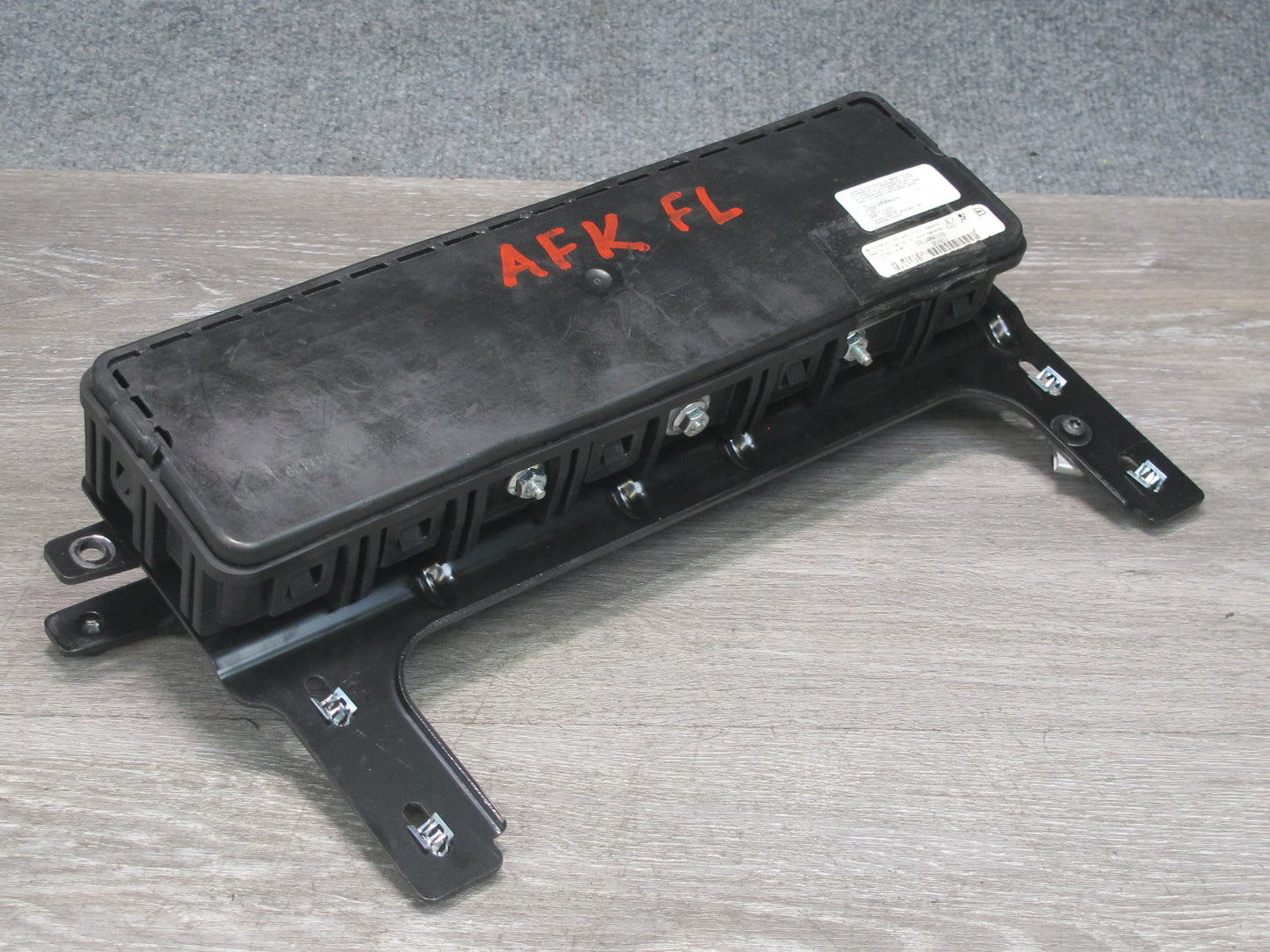 11-12 FISKER KARMA FRONT LEFT DRIVER SIDE UNDER DASH KNEE SRS AIRBAG OEM