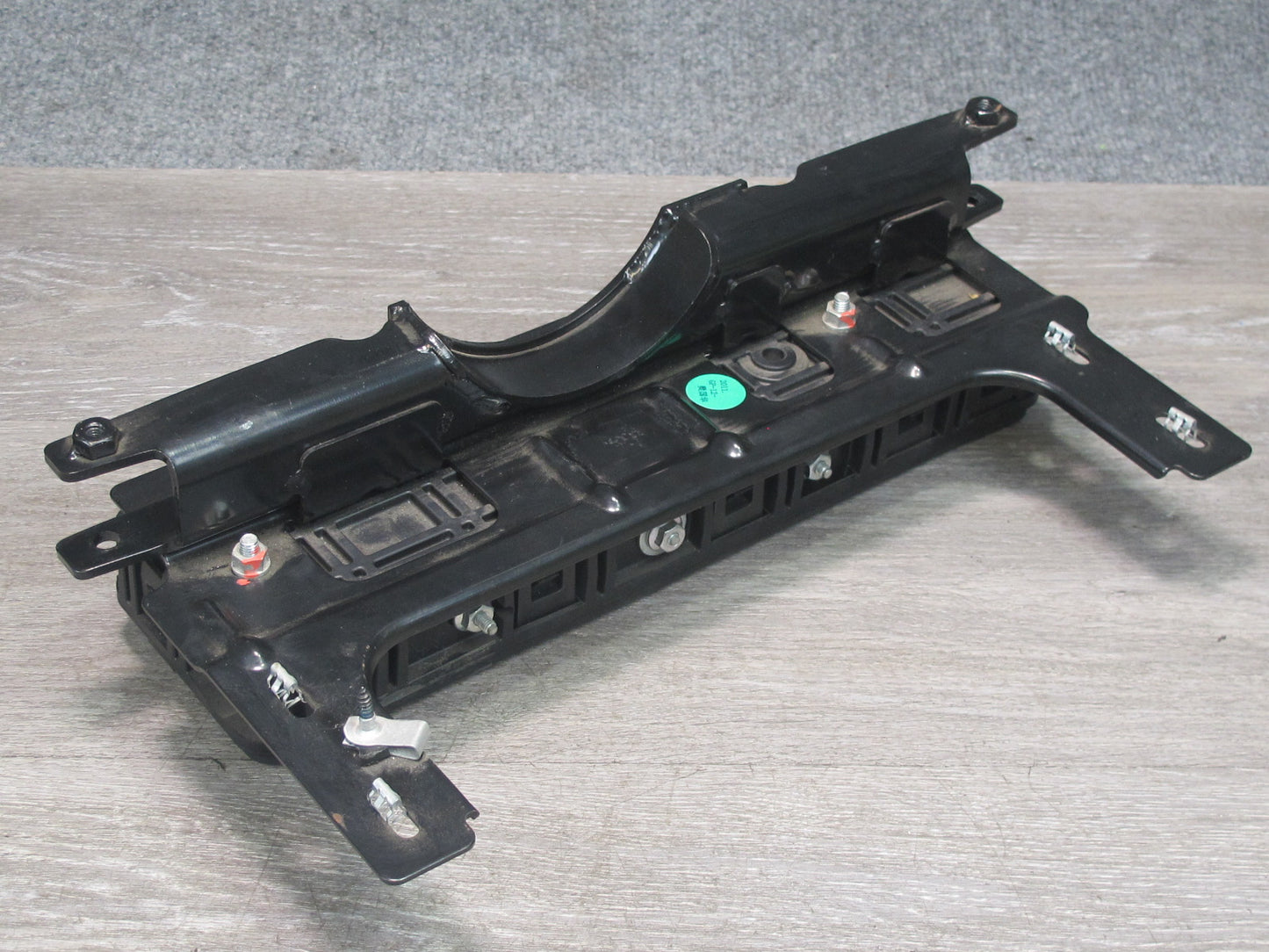 11-12 FISKER KARMA FRONT LEFT DRIVER SIDE UNDER DASH KNEE SRS AIRBAG OEM