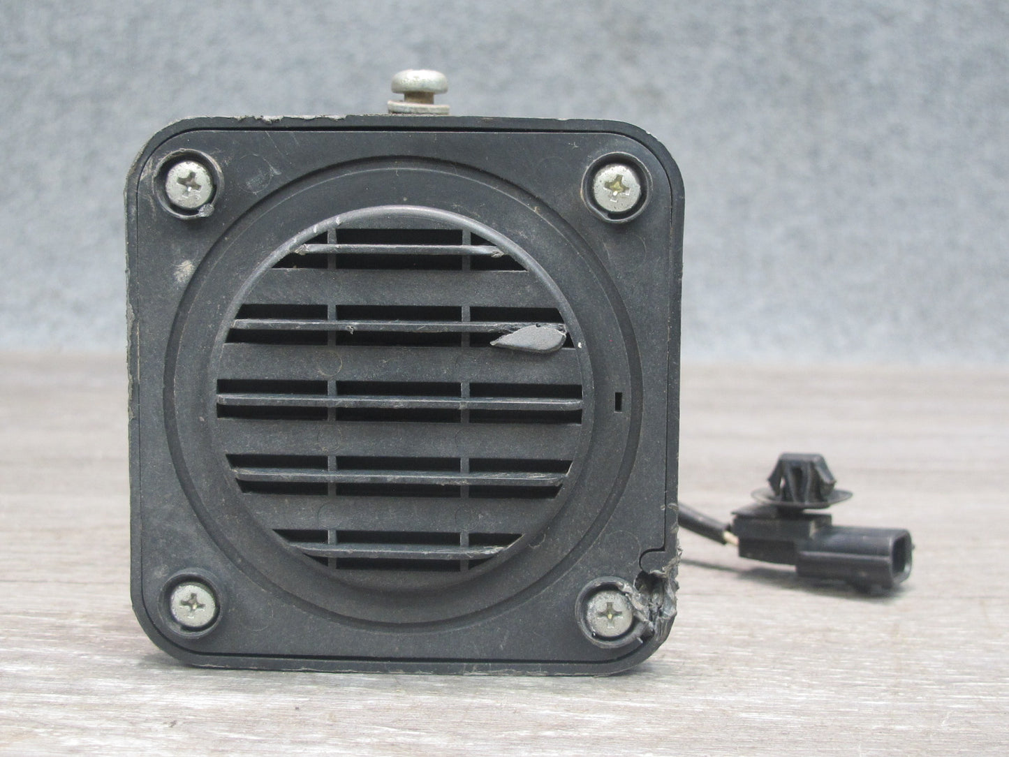 11-12 Fisker Karma Front or Rear Pedestrian Warning Alert Speaker OEM