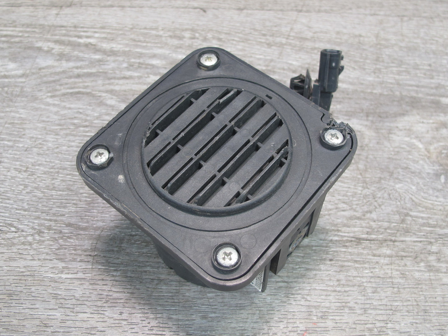 11-12 Fisker Karma Front or Rear Pedestrian Warning Alert Speaker OEM