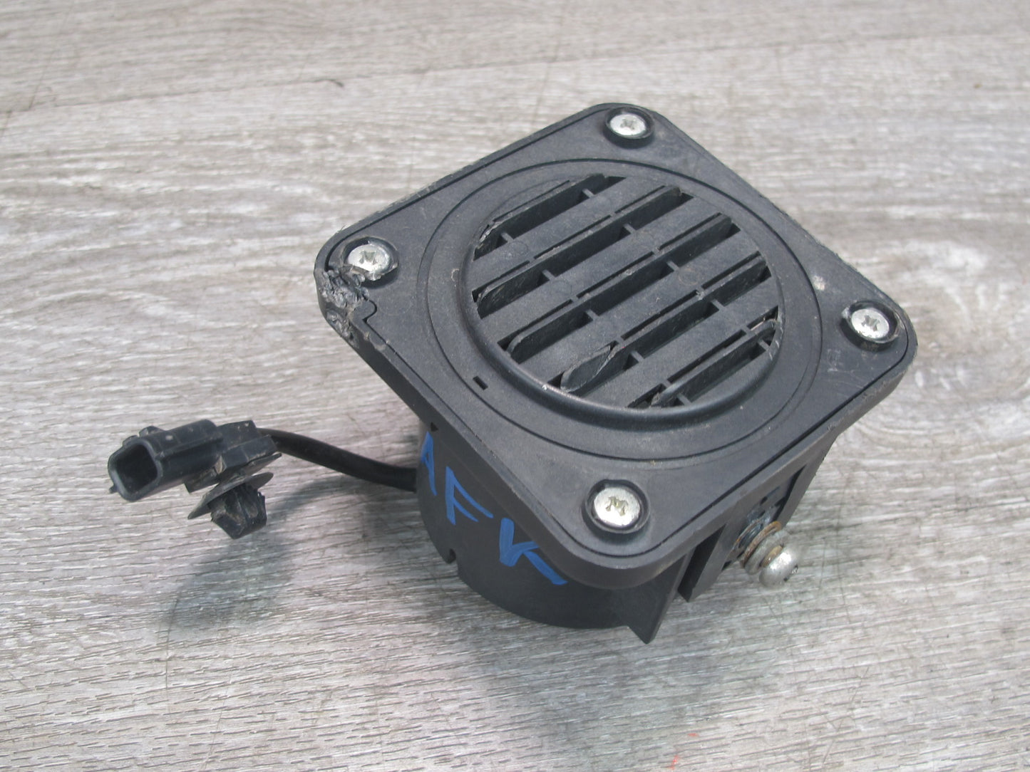 11-12 Fisker Karma Front or Rear Pedestrian Warning Alert Speaker OEM