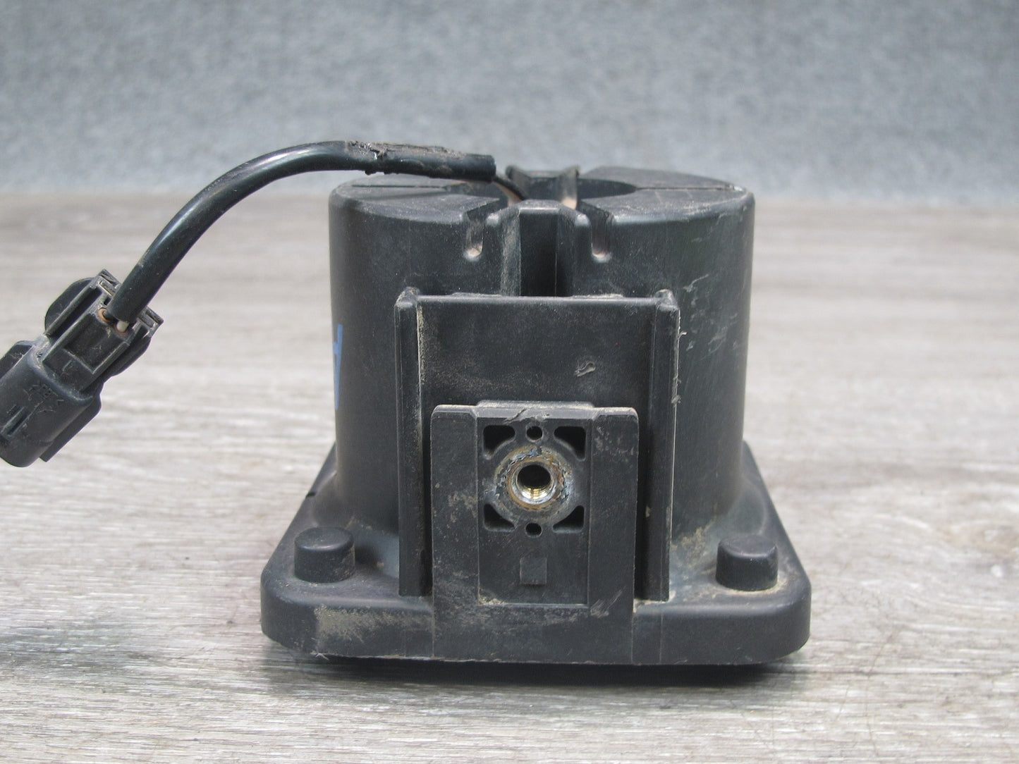 11-12 Fisker Karma Front or Rear Pedestrian Warning Alert Speaker OEM