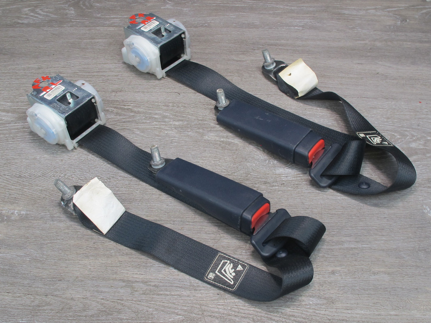 11-12 FISKER KARMA REAR LEFT & RIGHT SIDE SEATBELT RETRACTOR SET OEM
