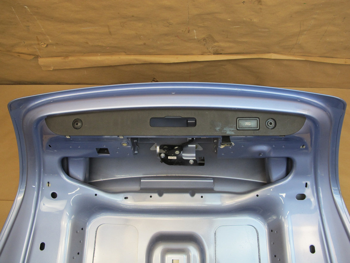 06-12 Bentley Continental Flying Spur Rear Trunk Lid Shell Cover Panel