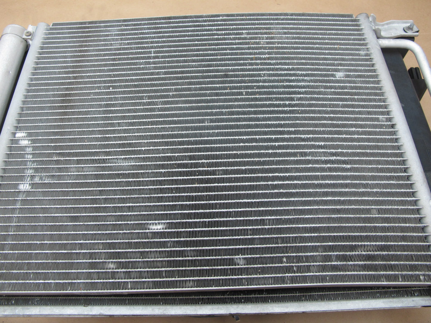 11-12 Fisker Karma AC Air Condition Condenser Fan Motor Shroud Assembly OEM