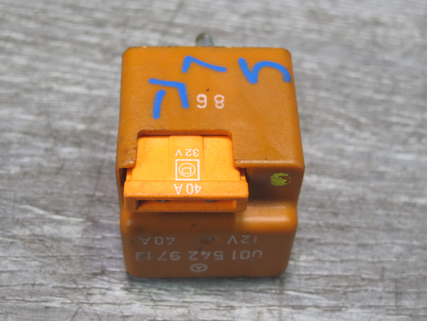 94-02 Mercedes R129 Sl-class Rear Heated Window Relay Module 0015429713 OEM