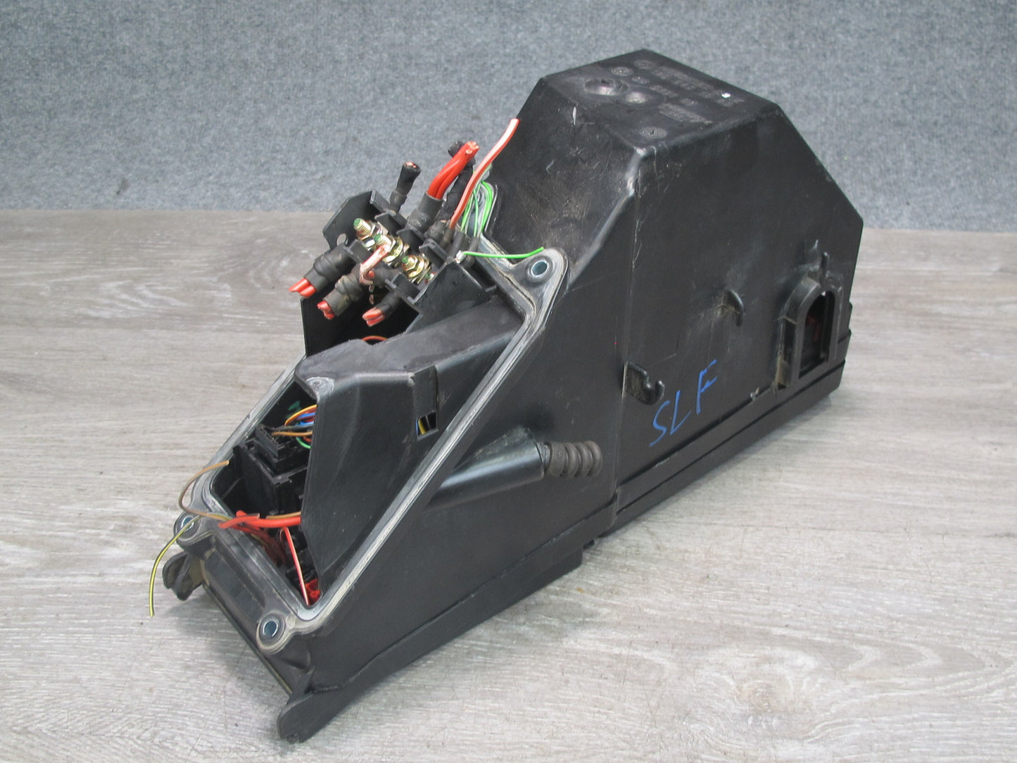 96-02 Mercedes R129 Sl-class Front Left Engine Fuse Relay Box 1295401050 OEM