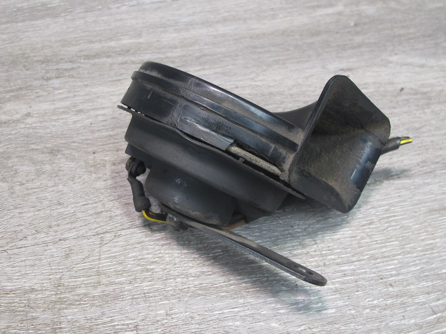 94-02 Mercedes R129 SL Set of 3 High & Low Tone Pitch Horn Theft Signal OEM
