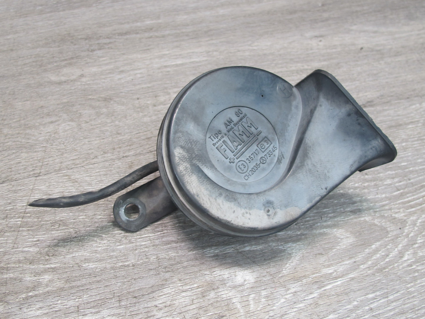 94-02 Mercedes R129 SL Set of 3 High & Low Tone Pitch Horn Theft Signal OEM