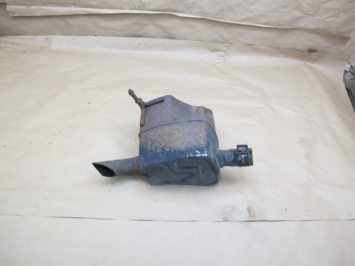 11-12 Fisker Karma Rear Right Exhaust Muffler OEM