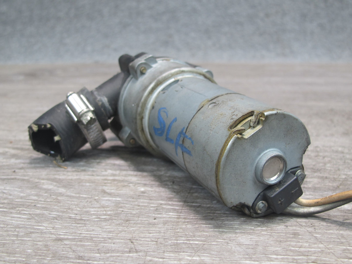 94-02 Mercedes R129 Sl-class Heater Control Auxiliary AUX Water Pump OEM