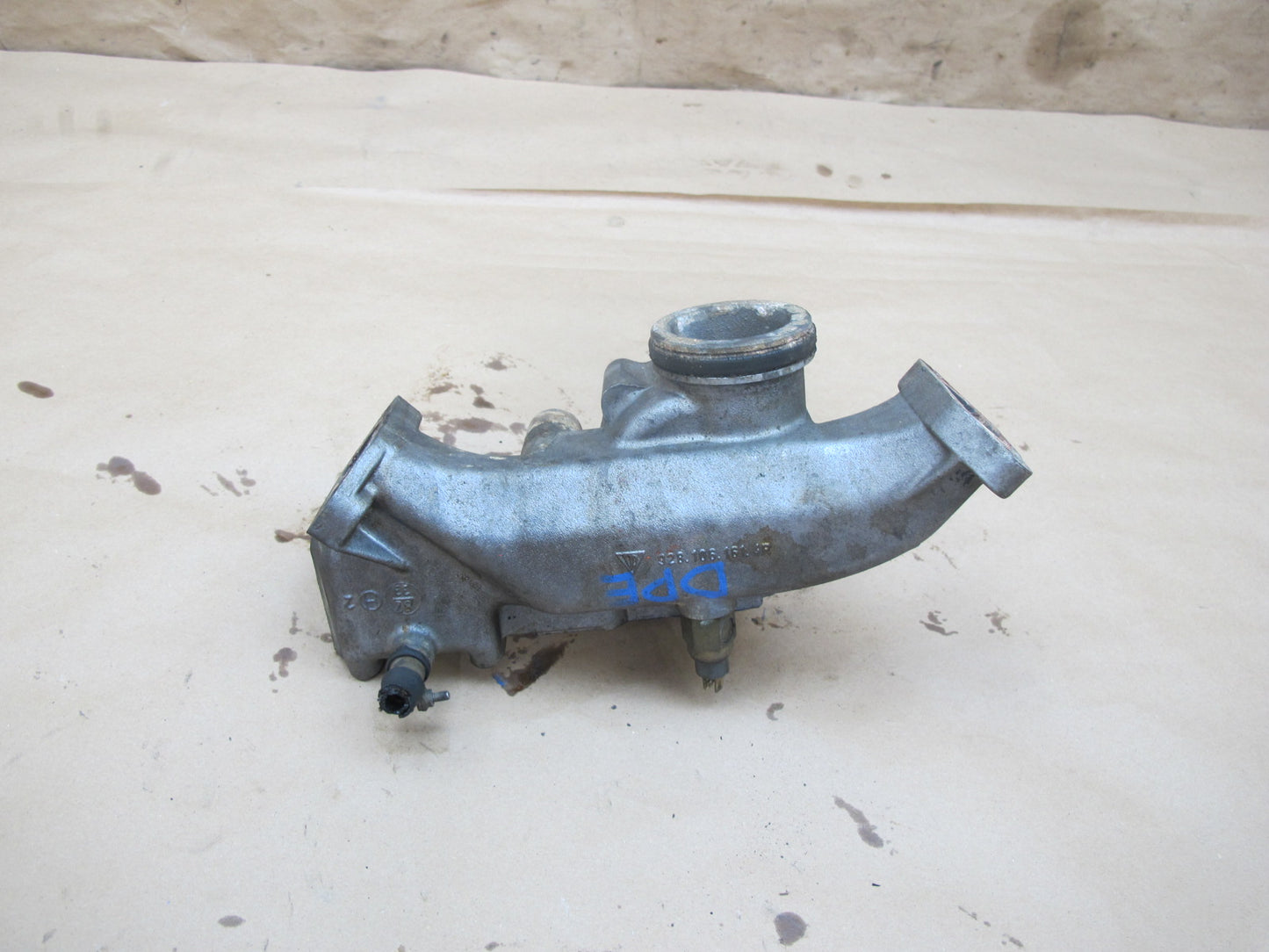 1983-1984 Porsche 928 S 4.7L Engine Coolant Thermostat Housing Assembly