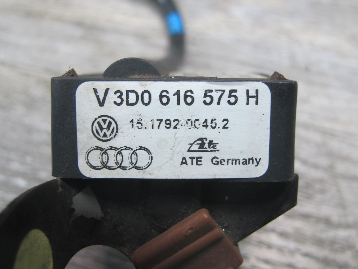 2006-2012 Bentley Continental Flying Spur Front Acceleration Sensor Module Unit